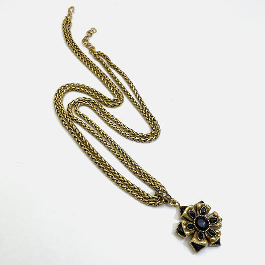 Siete Wonder - Golden Rope Floral Pendant Necklace