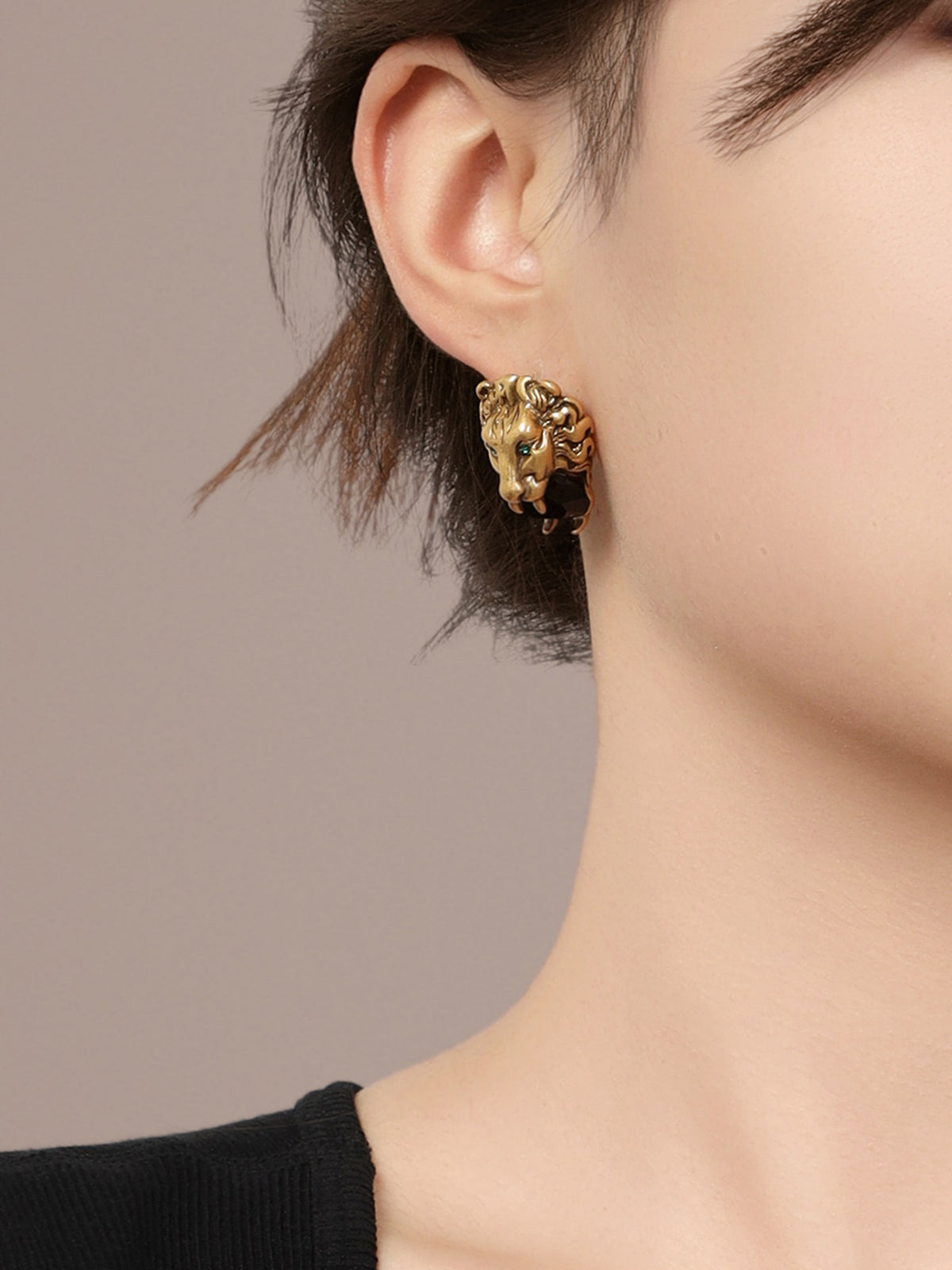 Siete wonder black lion earrings
