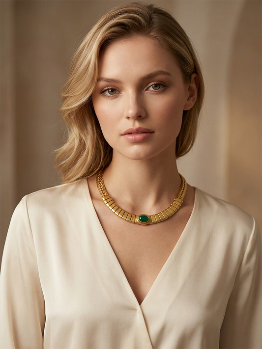 Siete Necklace - Gilded Emerald Pavilion