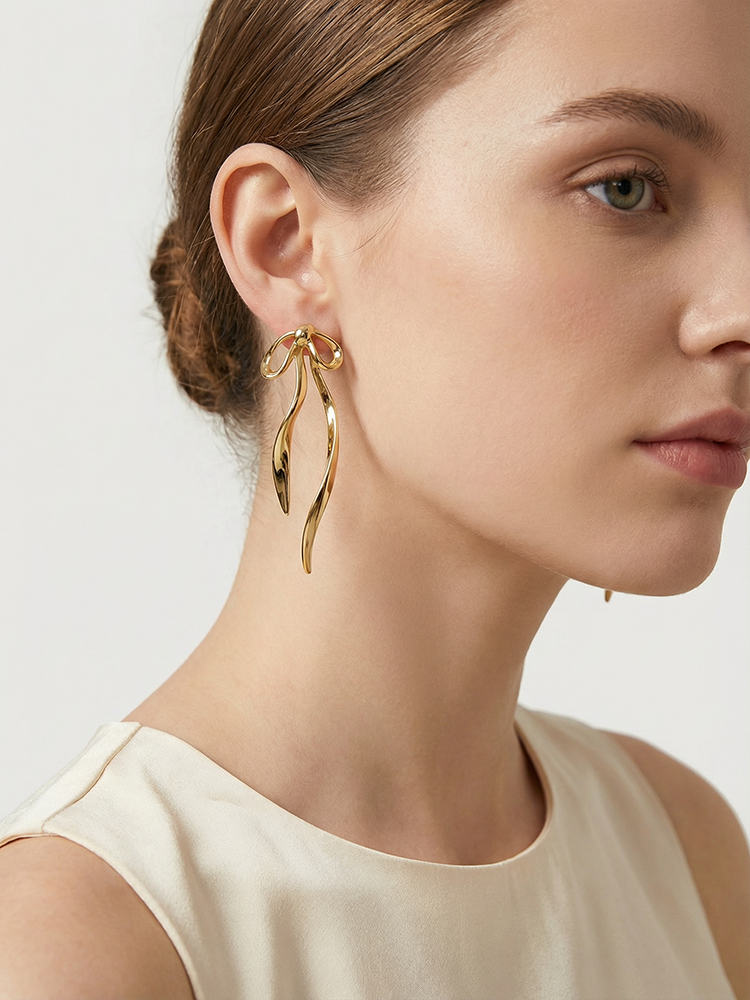 Siete Earring - Lingering Breeze
