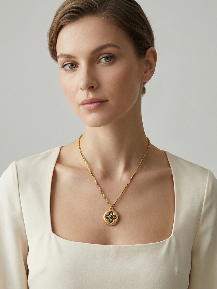Siete Necklace